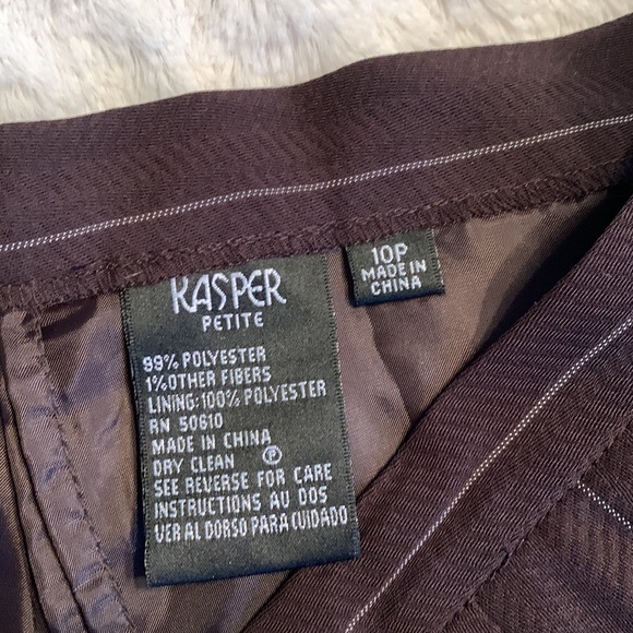 NWT Kasper Size 10Petite 3 Piece Pantsuit New and beautiful! - Picture 11 of 12